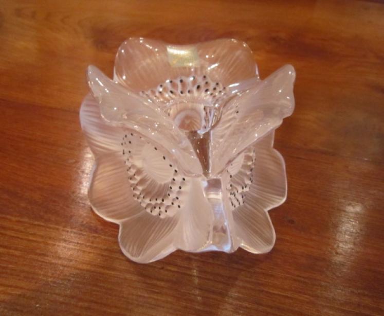 Stunning George II Red Walnut Kneehole Desk - Image 1