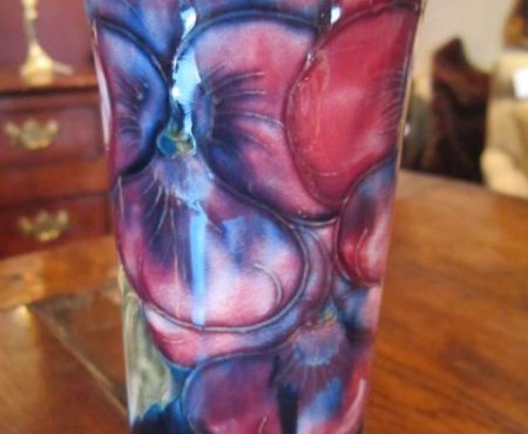 Rare McIntyre Moorcroft Daffodil & Iris Vase - Image 3