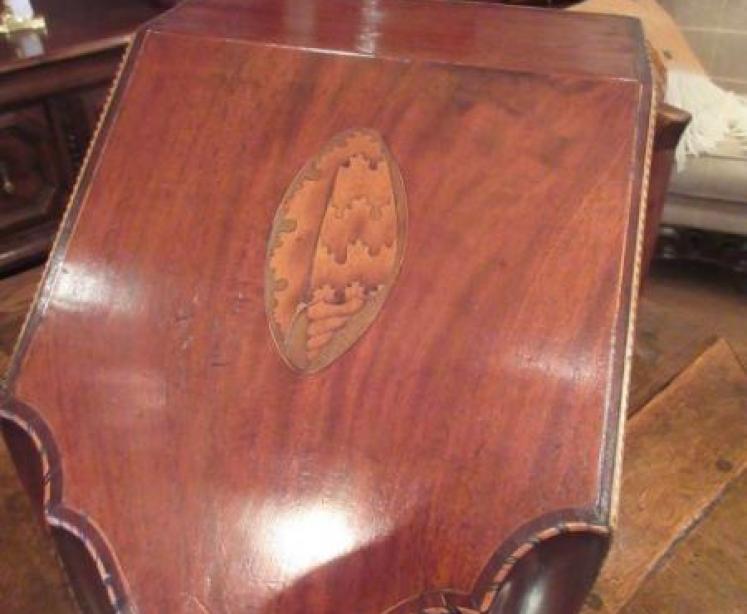 Fabulous Victorian Leather Chesterfield Settee - Image 3