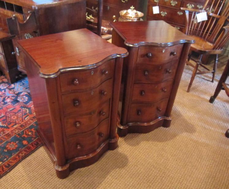 Impressive Large 19th Century Imari Jardiniere - Image 3