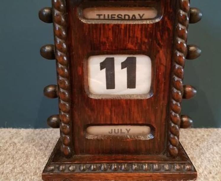 Silver Golf Ball Novelty Sovereign Case - Image 1