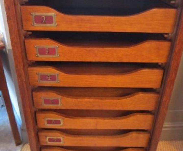 Small Antique Chinoiserie Mantel Clock - Image 1