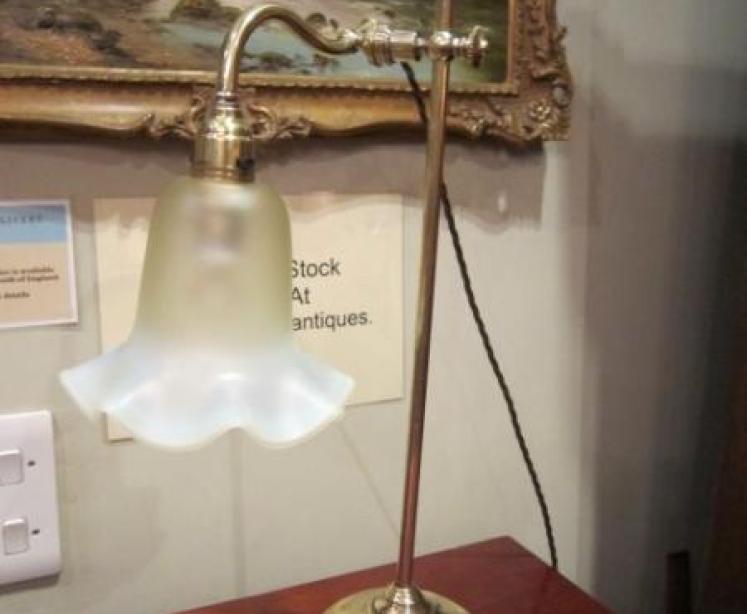 Mouseman Adzed Oak Ash Tray - Image 1