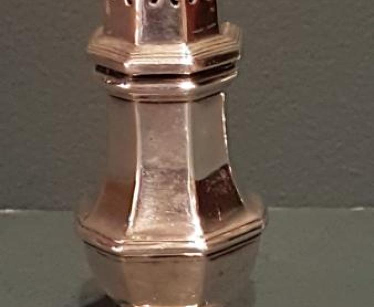 Pair of Victorian Solid Silver Sugar Castors - Image 5