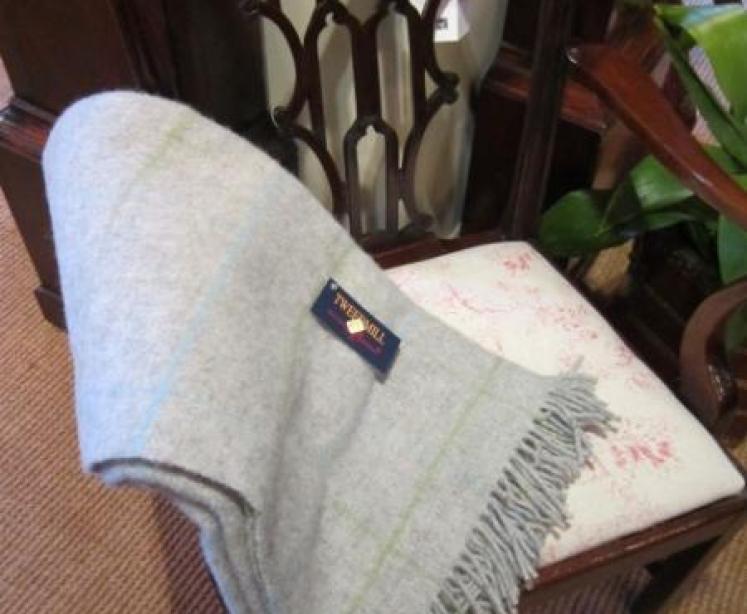 Tweedmill Marino Wool Throw - Image 1