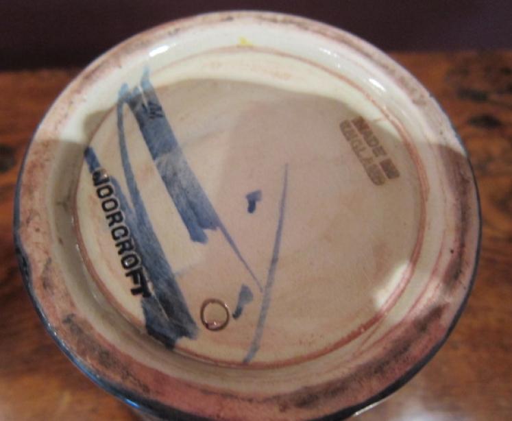 Moorcroft Leaf & Berries Flambe Vase - Image 3