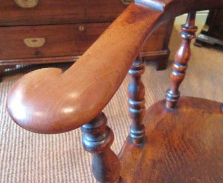 Early Victorian Broad Arm Windsor Armchair - Image 3