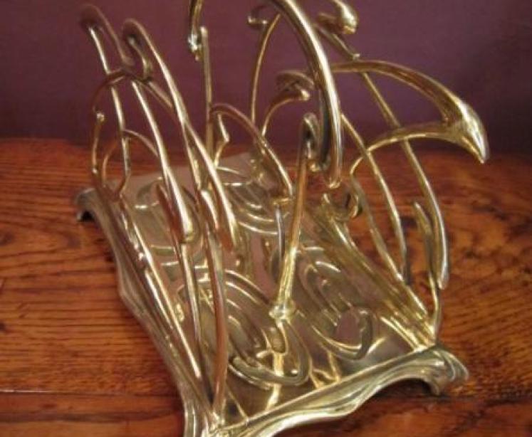 Stylish Art Nouveau Brass Letter Rack - Image 5