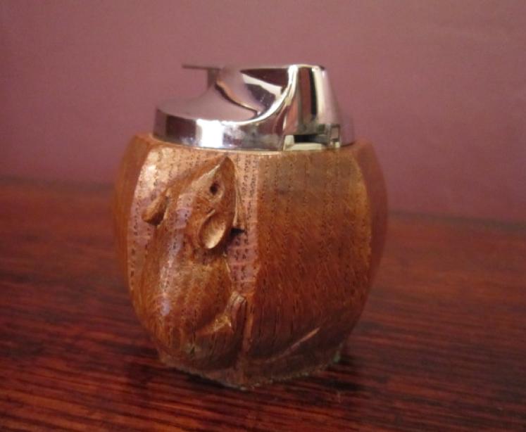 Rare Mouseman Oak Table Lighter - Image 2