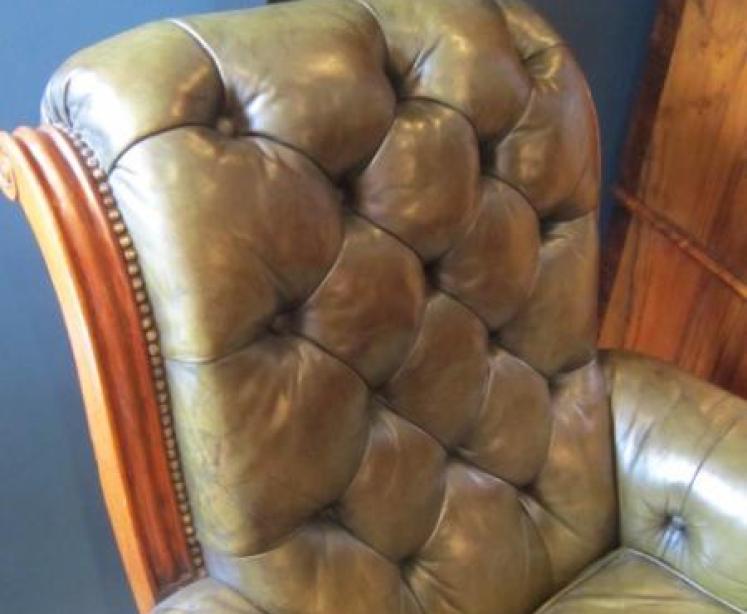 Superb Mid 19th Century Leather Library Chair - Image 3