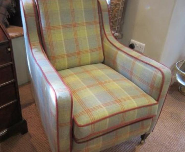 Top Quality Pair of Edwardian 'His & Hers' Armchairs - Image 3