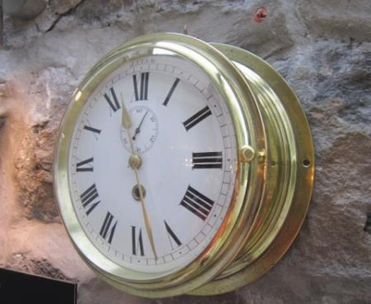 Superb Victorian Brass Convex Ships Clock - Image 2