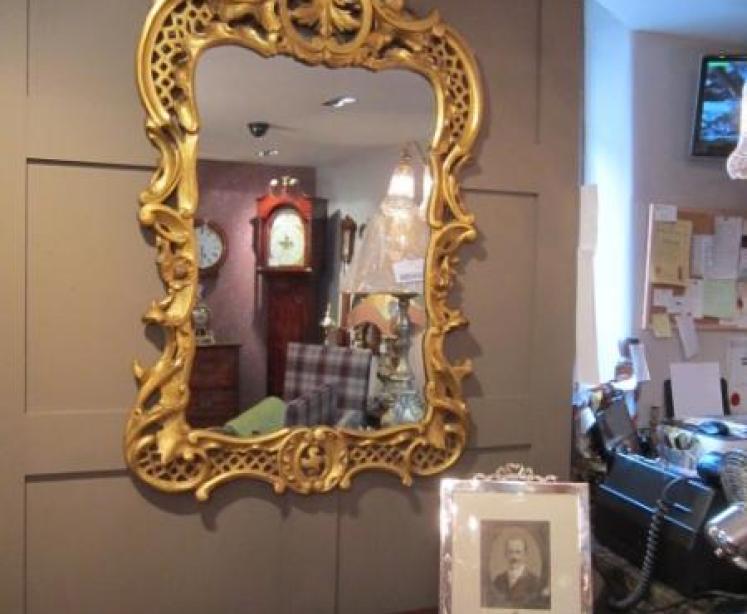 Superb Early Victorian Gilt Rococo Wall Mirror - Image 1