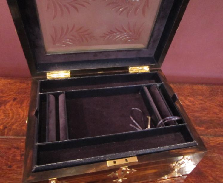 Outstanding Victorian Coromandel Jewellery Box - Image 4