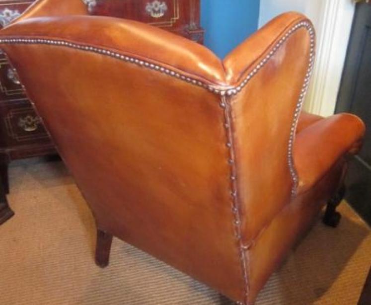 Superb Victorian Leather Wing Armchair - Image 4