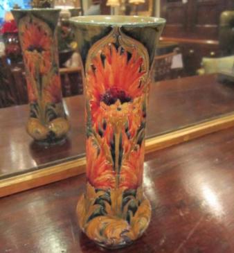 Superb McIntyre Moorcroft Chrysanthemum Vase