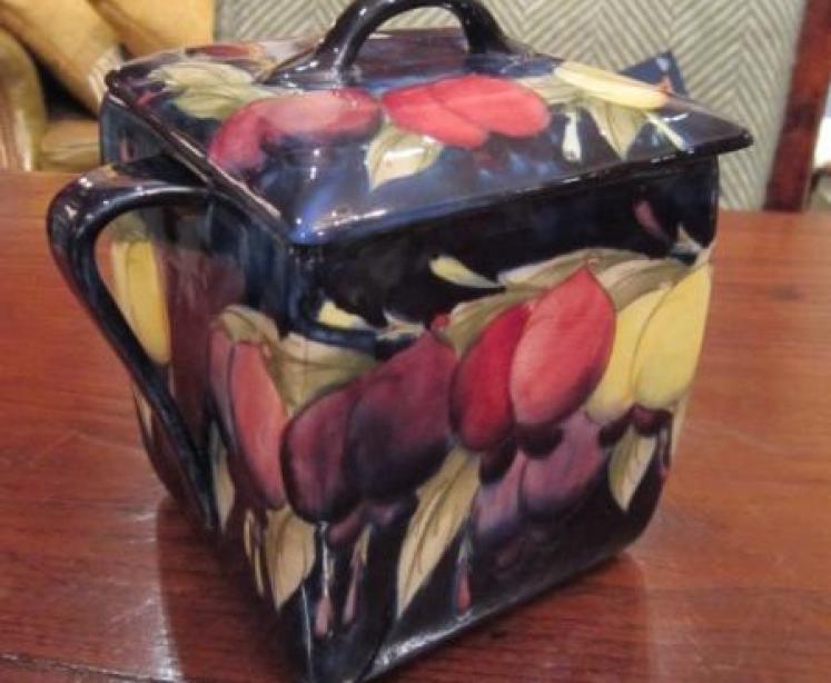 Moorcroft Wisteria Twin Handled Lidded Box - Image 1