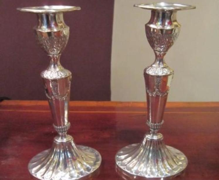 Quality Pair of Victorian Silver Classical Style Candlesticks - Image 1