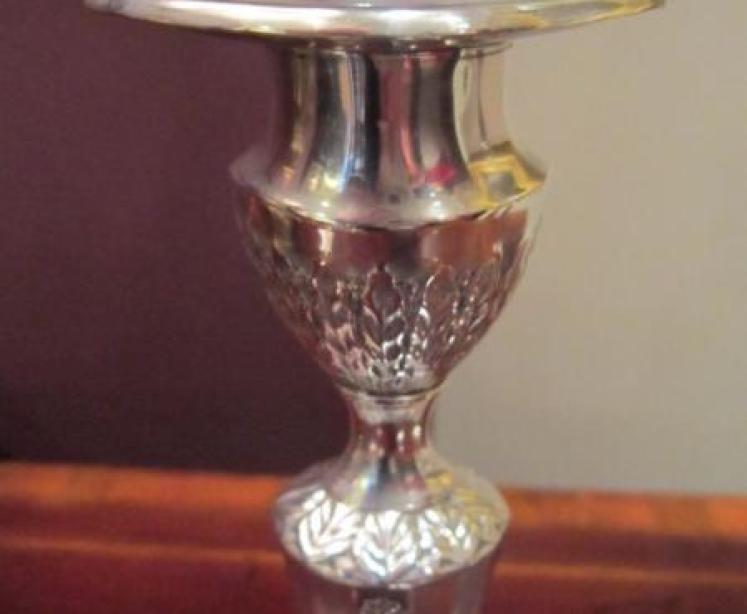 Quality Pair of Victorian Silver Classical Style Candlesticks - Image 4