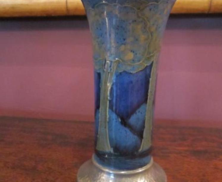 Superb Moorcroft Moonlit Blue Liberty's Vase - Image 2