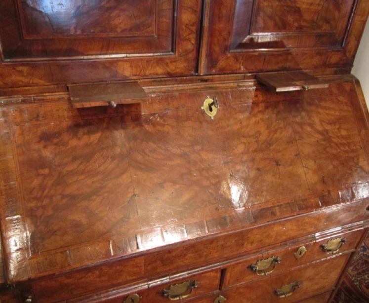 Stunning George I Period Walnut Bureau Bookcase - Image 3