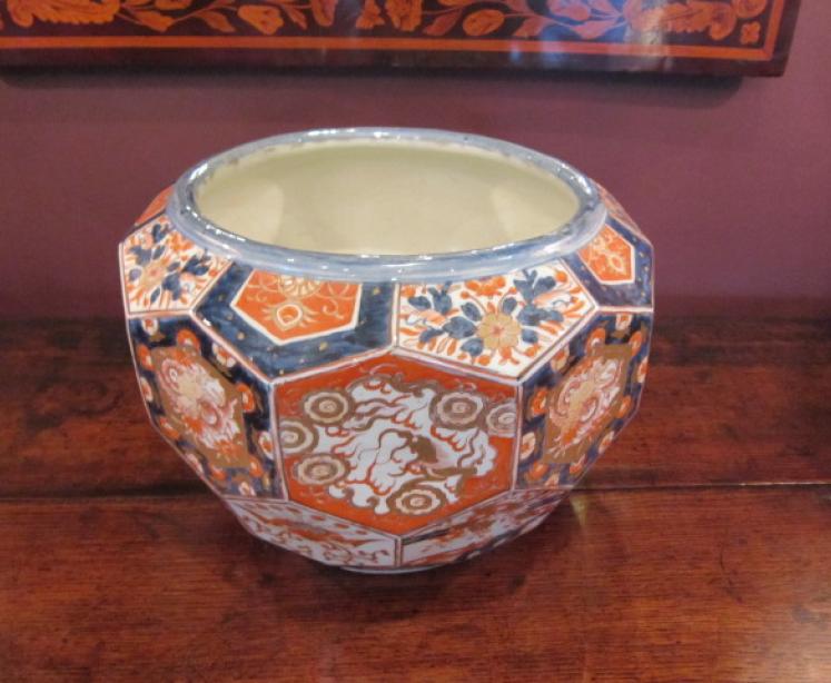 Impressive Large 19th Century Imari Jardiniere - Image 1