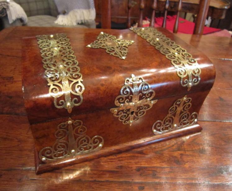 Victorian Burr Walnut Casket Jewellery Box - Image 1