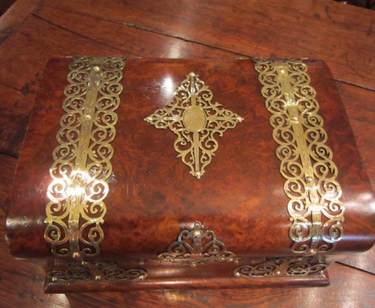 Victorian Burr Walnut Casket Jewellery Box - Image 2