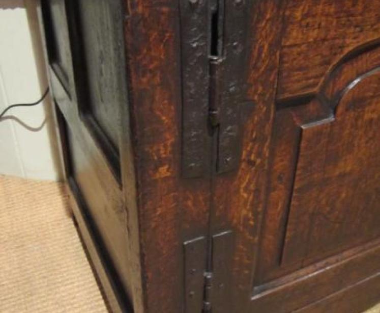 Outstanding George II Period Oak Cupboard Dresser - Image 3