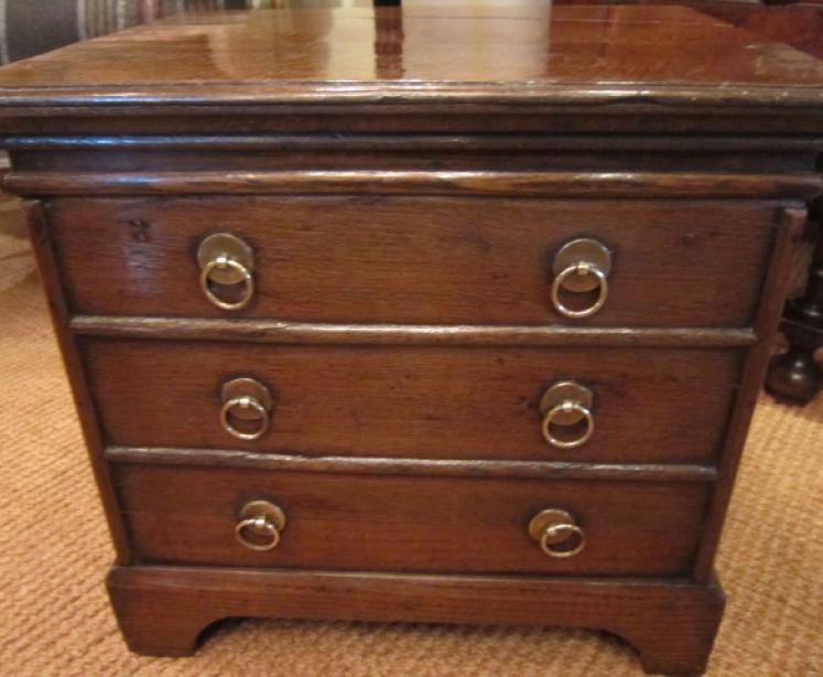 Superb George II Perid Oak 'Box' Cofffer - Image 3
