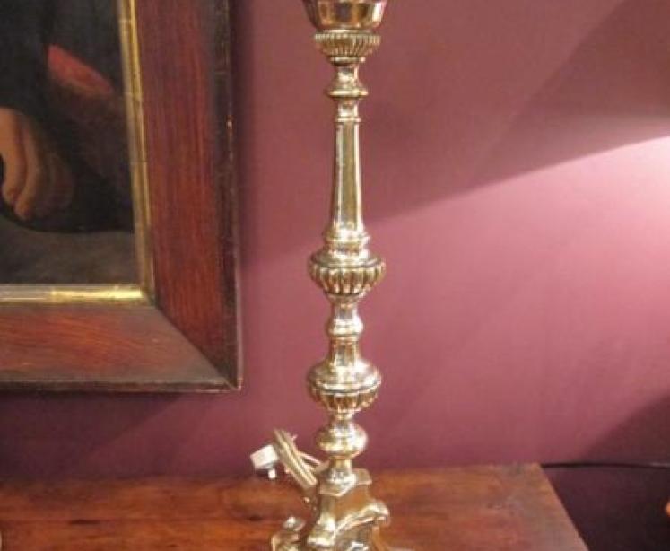 Pair of Victorian Rococo Candlestick Lamps & Shades - Image 5