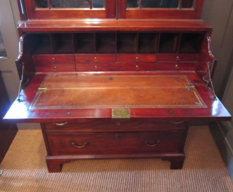 Fine George III Period Mahogany Secretaire Bookcase - Image 4