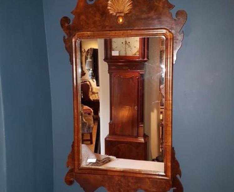 Superior George III Period Burr Wanut Mirror - Image 1