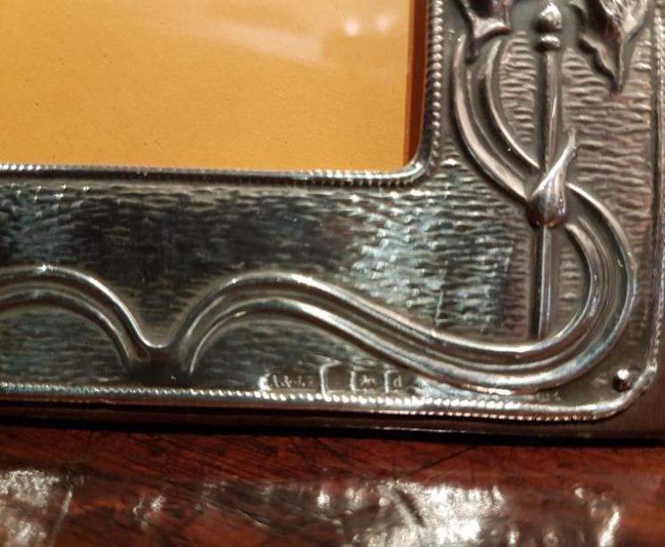 Art Nouveau Solid Silver Photo Frame - Image 3