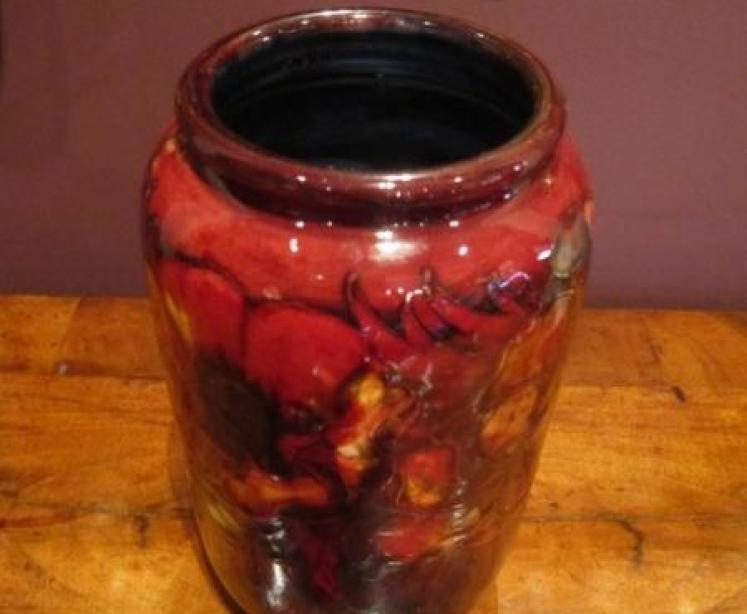 Moorcroft Flambe Anemone & Poppy Exhibition Vase - Image 4