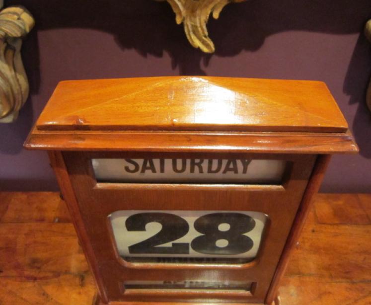 Large Victorian GWR Polished Walnut Desk Calendar - Image 2