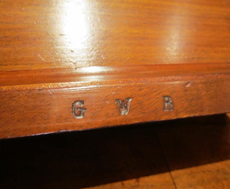 Large Victorian GWR Polished Walnut Desk Calendar - Image 4