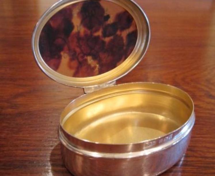 High Quality Edwardian Silver & Tortoiseshell Trinket Box - Image 2