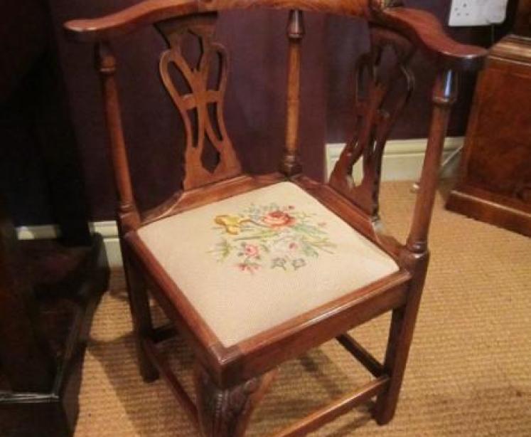 George III Period Mahogany Child's Corner Armchair - Image 1