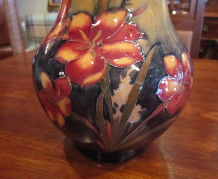 Impressive Moorcroft Freesia Yellow Top Vase - Image 4