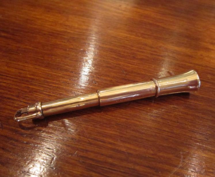 Top Quality 9ct Gold Sampson & Morden Cigar Piercer - Image 1