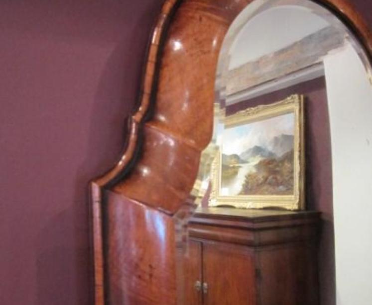 Superb 19th Century Walnut Cushion Framed Mirrror - Image 2