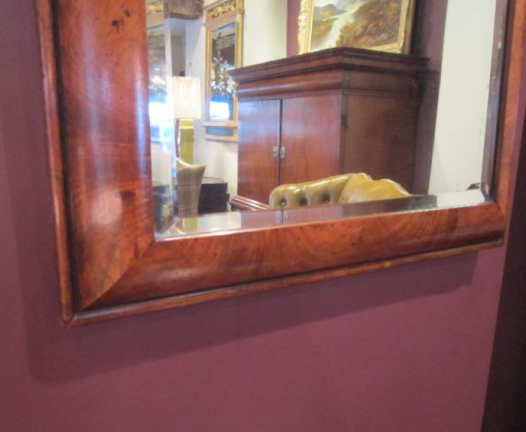 Superb 19th Century Walnut Cushion Framed Mirrror - Image 3