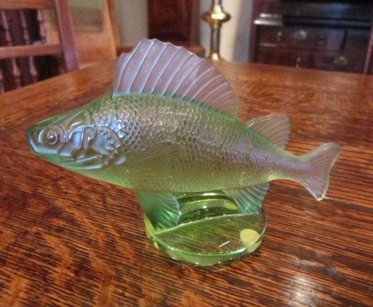 Lalique Green Opalescent Perch Fish Paperweight - Image 1