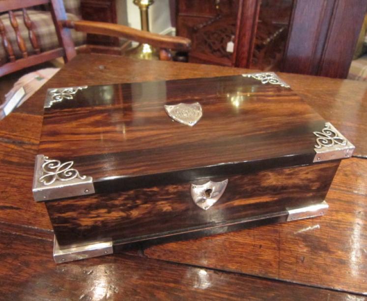 Superb Quality Edwardian Coromandel Table Box - Image 1