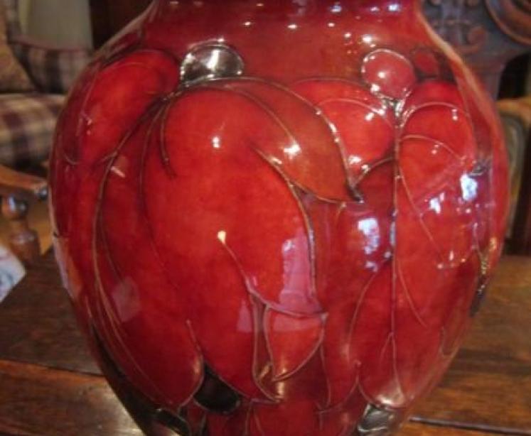 Impressive Moorcroft Leaf & Berries Flambe Vase - Image 5