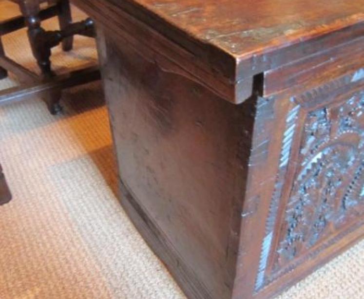 Stunning Charles II Period Walnut Six Plank Coffer - Image 5