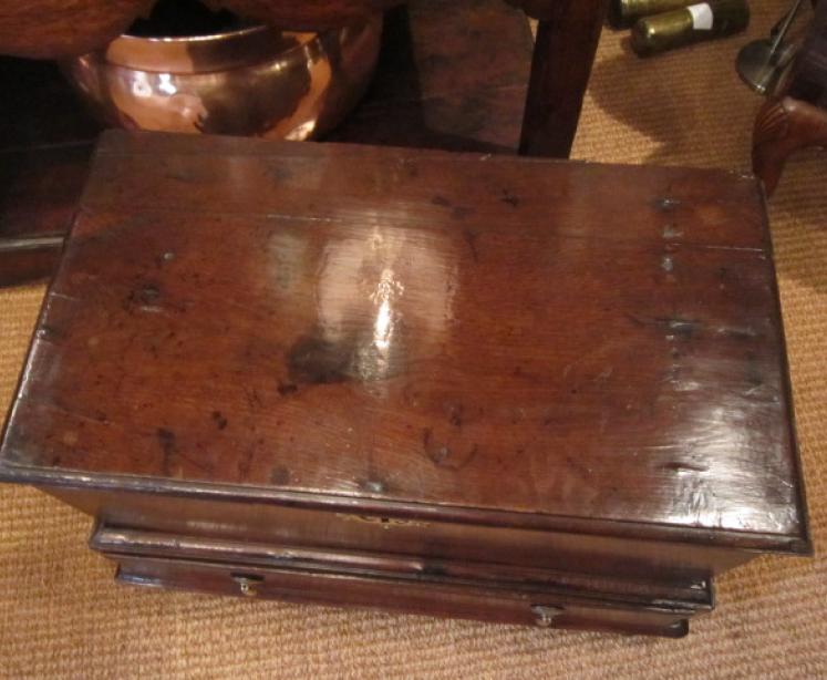 Small William & Mary Period Oak Coffer Bach - Image 2