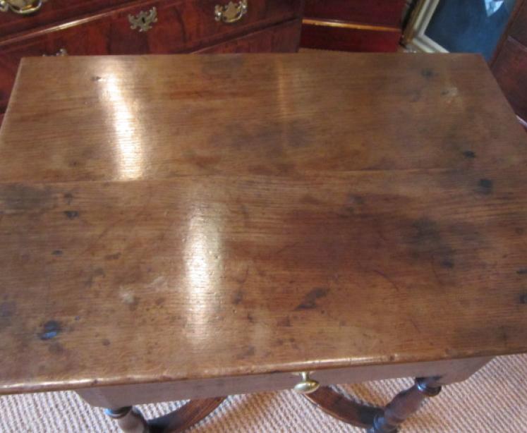 Superb William & Mary Period Oak Lowboy - Image 2