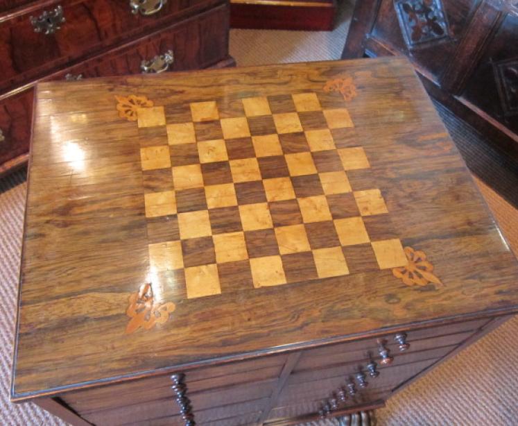 Superb Regency Rosewood Chess Top Collector's Cabinet - Image 2
